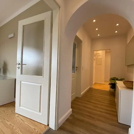 Geraeumige Ferienwohnung Im Gruenen - Nur 10 Min Bis Koblenz Apartment *